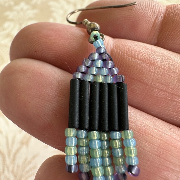 Fishhook earring collection - Picture 4 of 10